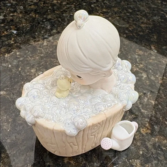 Precious moments a tub full of love he cleansed my soul bath bubbles figurine - Picture 3 of 13